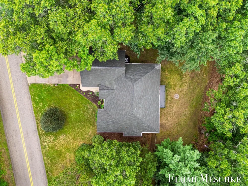 7099 Oak Shore Drive Twin Lake, MI 49457