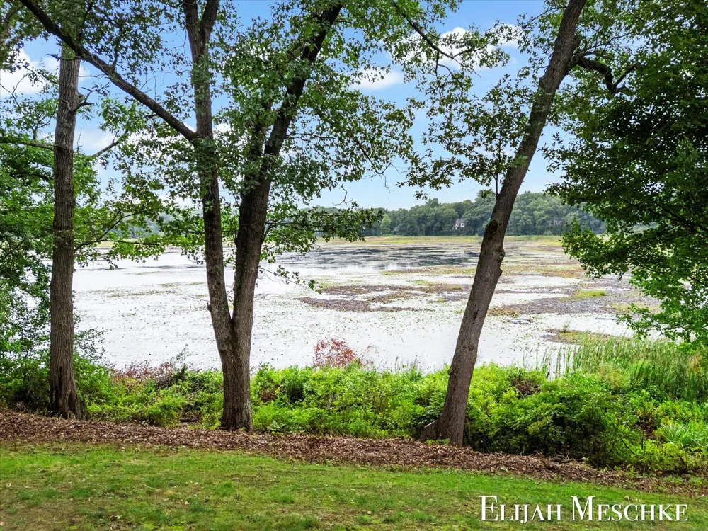 7099 Oak Shore Drive Twin Lake, MI 49457