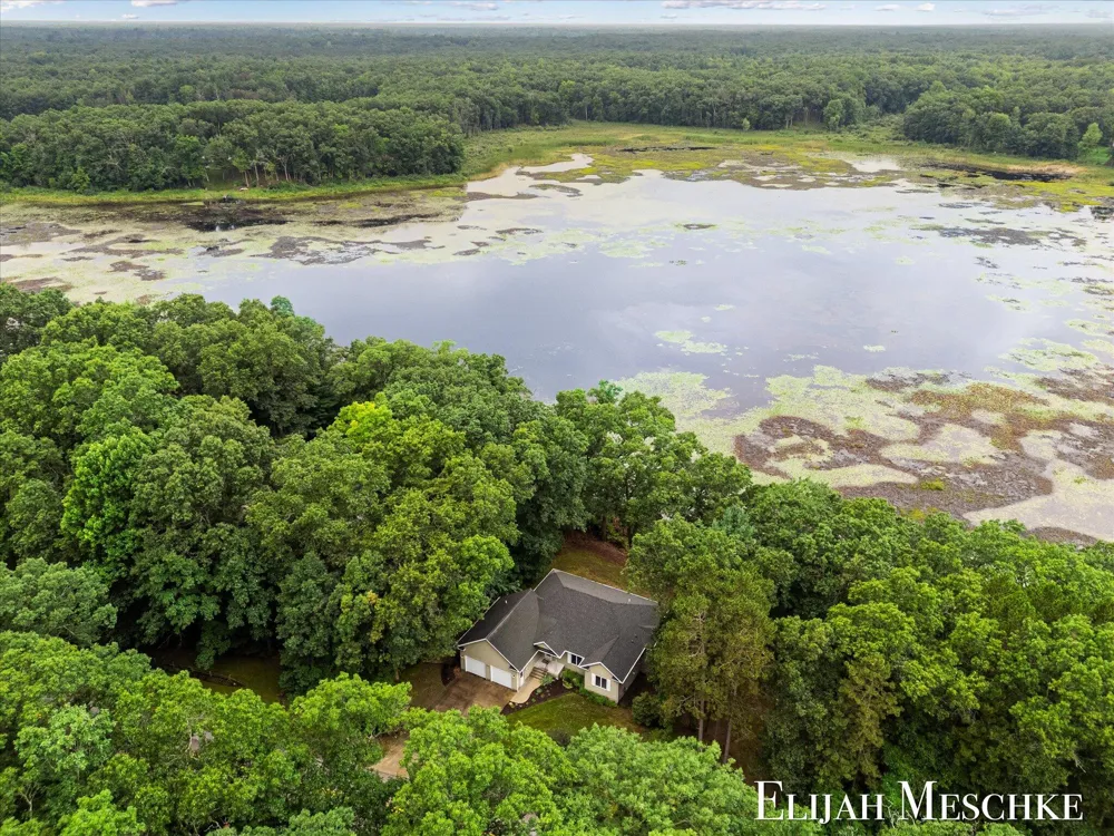 7099 Oak Shore Drive Twin Lake, MI 49457