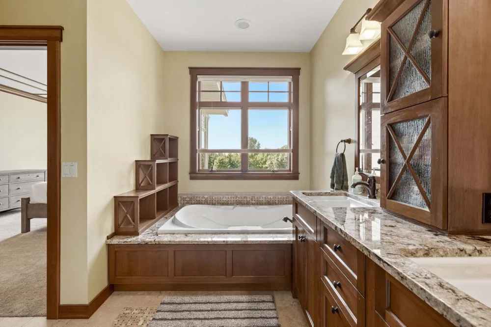 1375 Braebury Way Peninsula Township, MI 49686