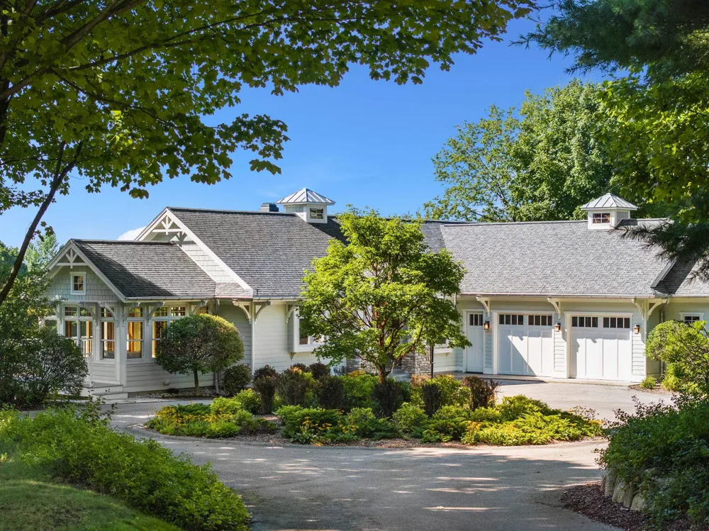 1375 Braebury Way Peninsula Township, MI 49686