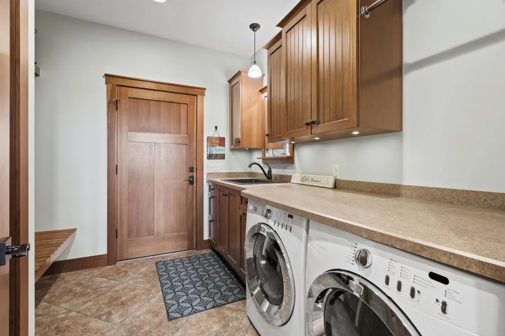1375 Braebury Way Peninsula Township, MI 49686