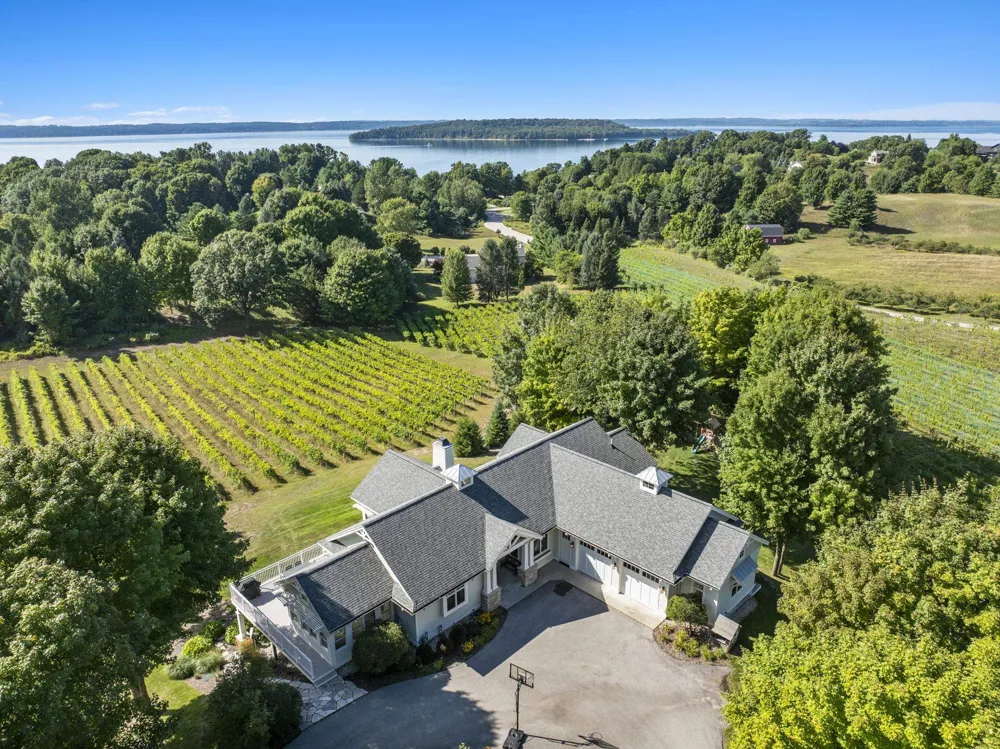 1375 Braebury Way Peninsula Township, MI 49686