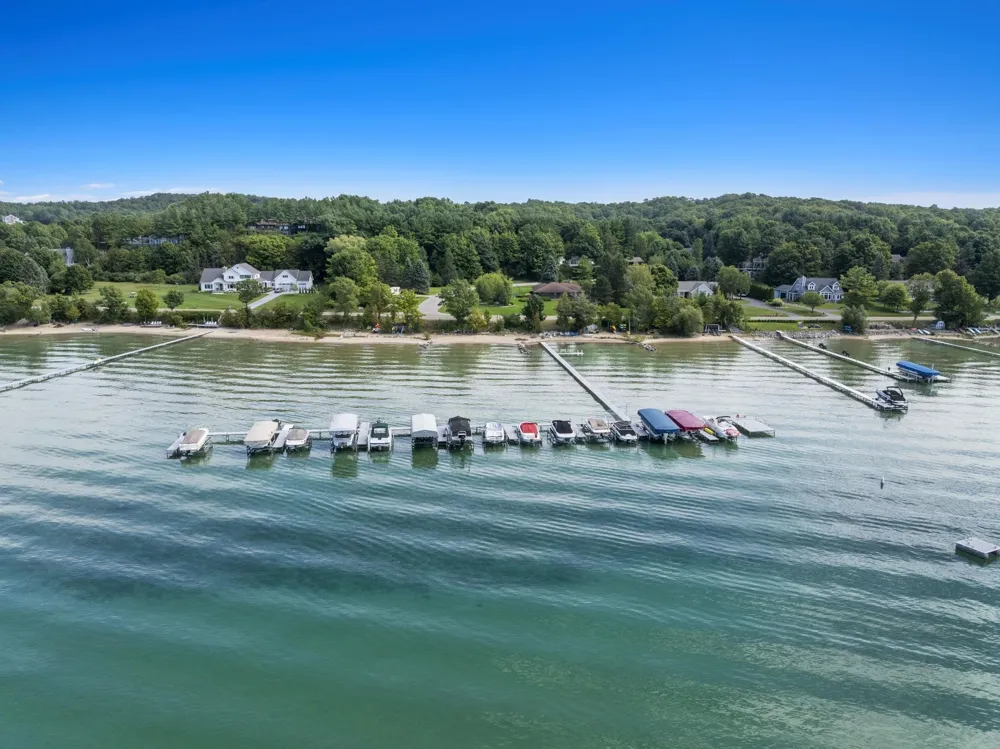 1375 Braebury Way Peninsula Township, MI 49686