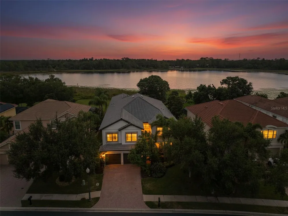 2707 LAKEBREEZE LANE S Clearwater, FL 33759