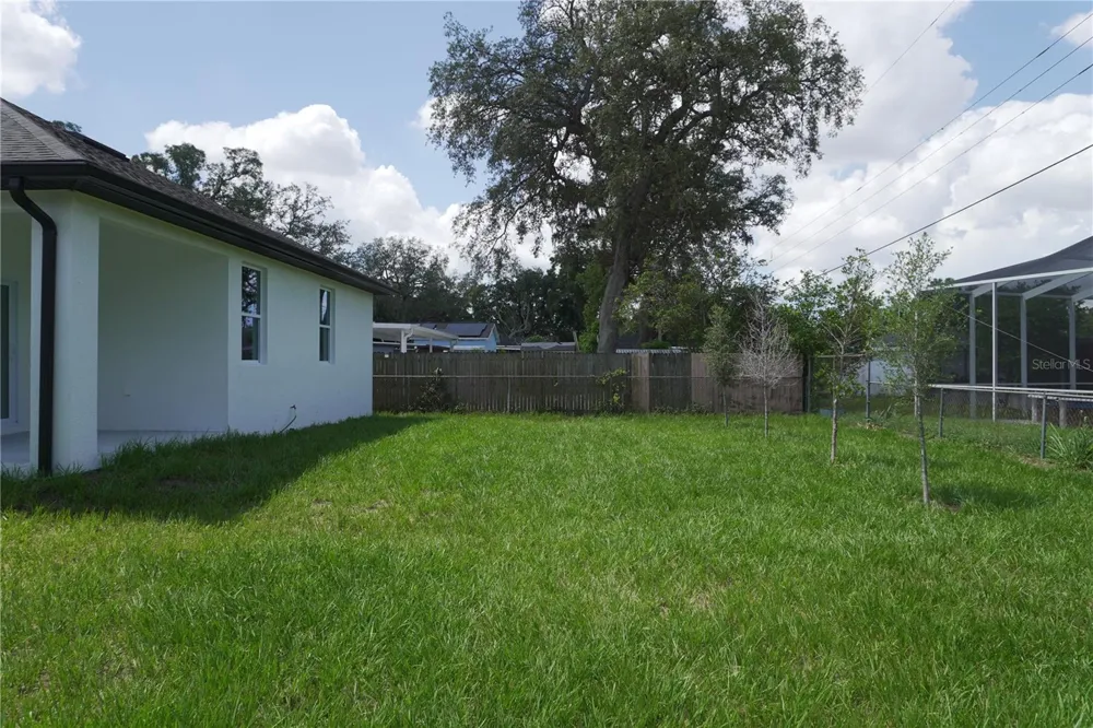 8926 ORLEANS Tampa, FL 33604