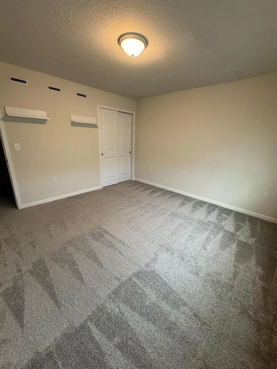 2803 STUNNING AVENUE Davenport, FL 33896