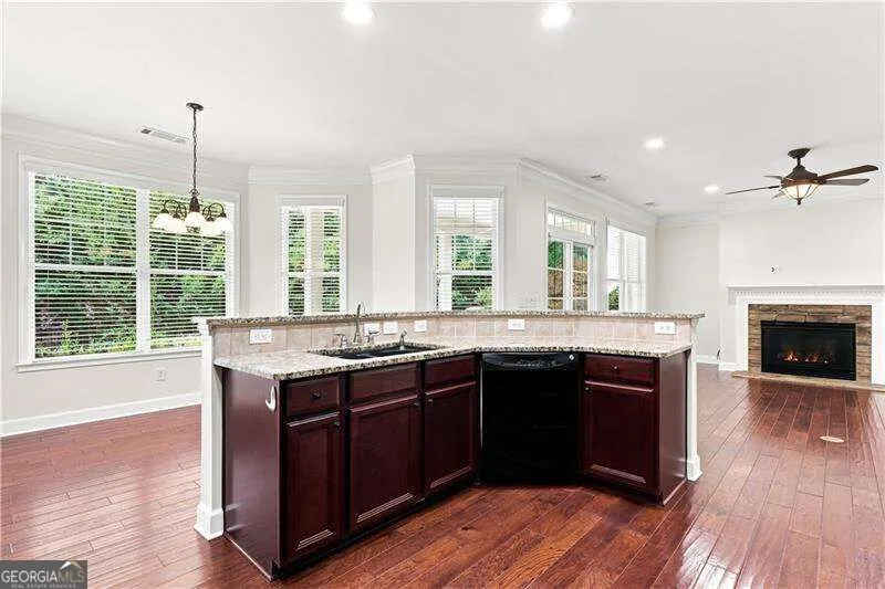 637 Laurel XING Canton, GA 30114