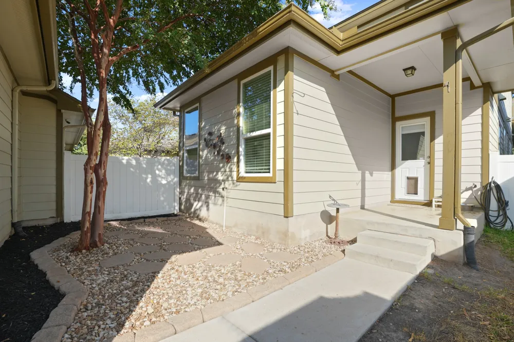 800 Lost Pines Lane Cedar Park, TX 78613