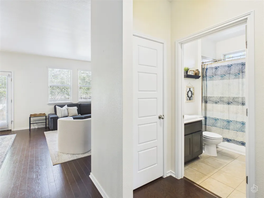 9204 Sawyer Fay Lane Austin, TX 78748