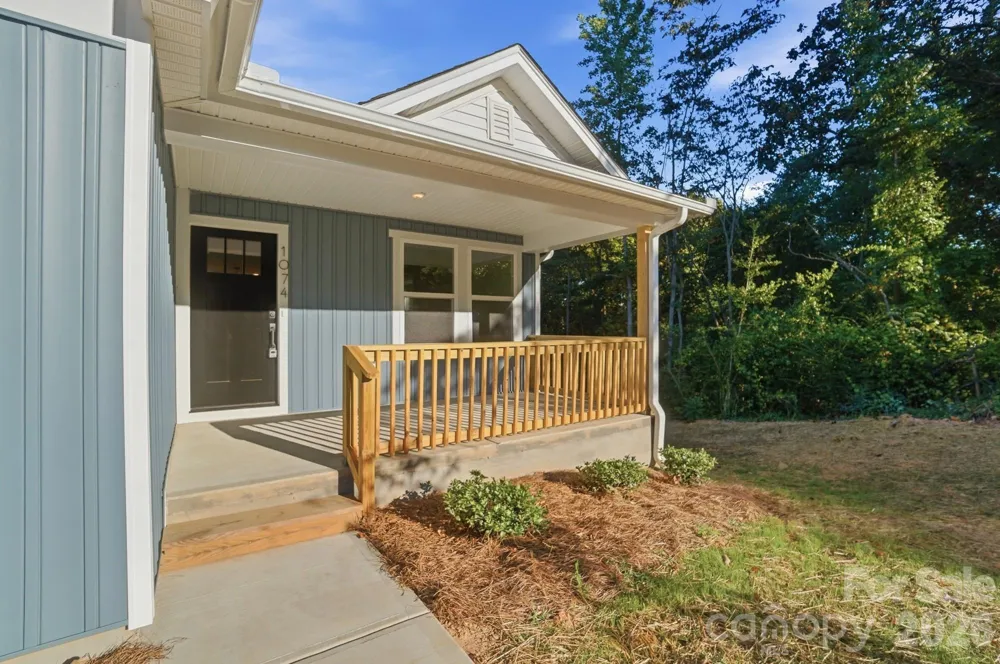 1074 Mountain Crest Drive Kings Mountain, NC 28086