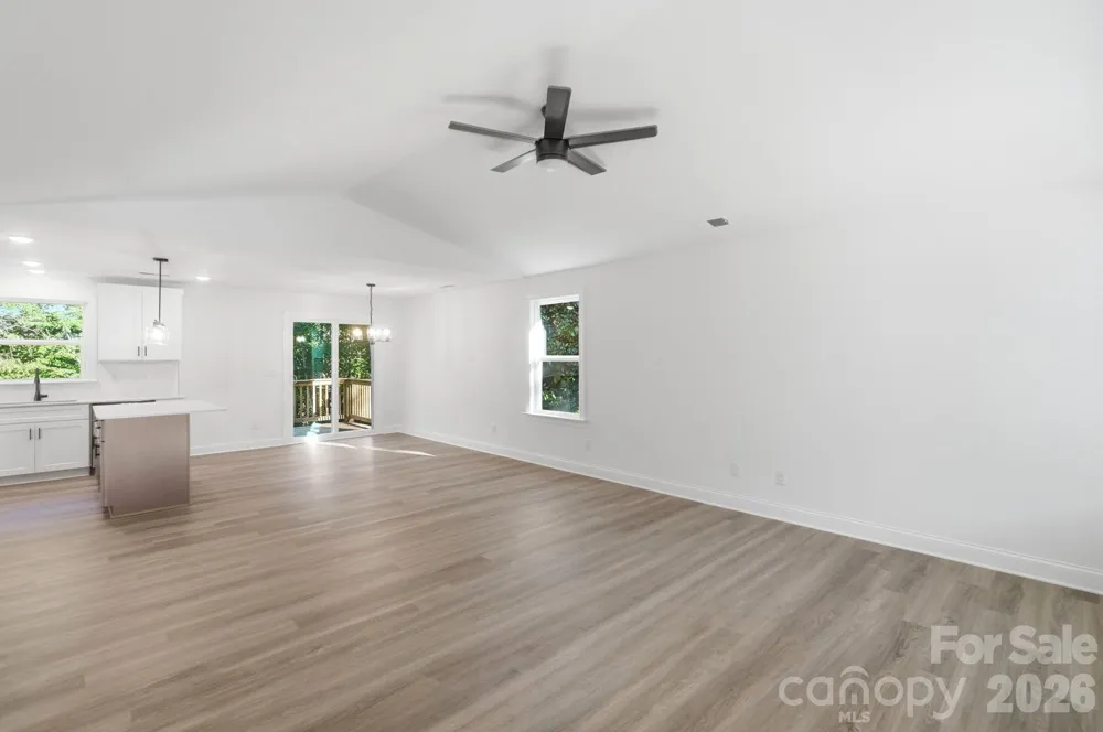1074 Mountain Crest Drive Kings Mountain, NC 28086