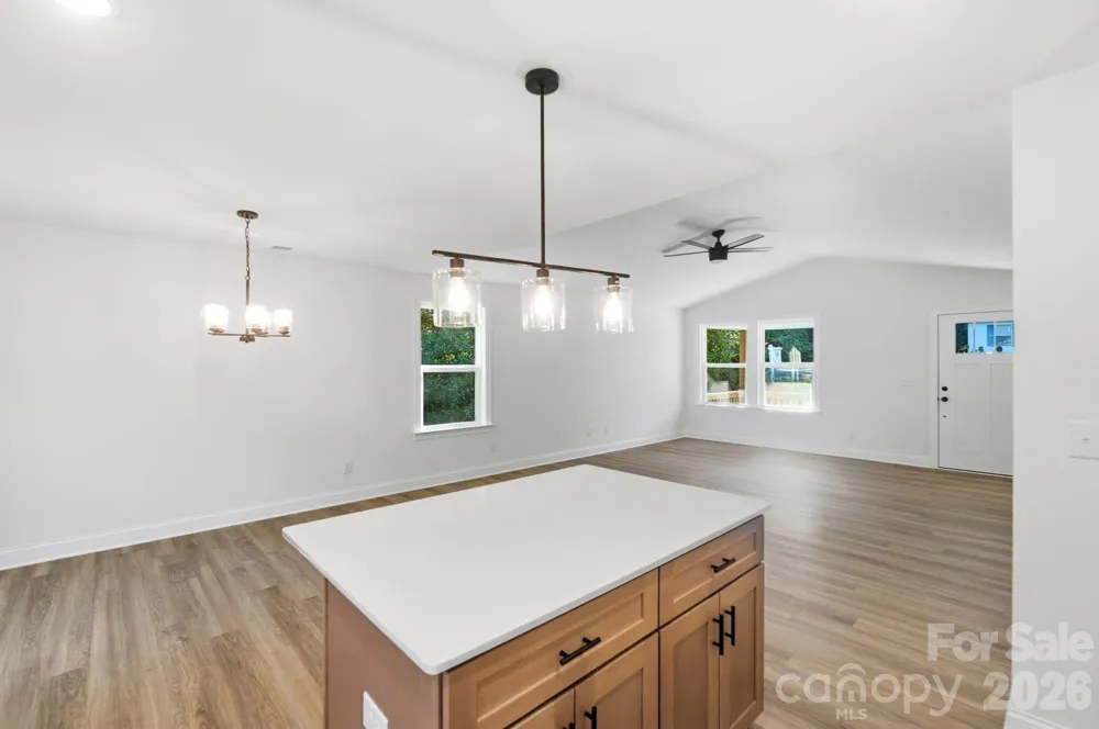 1074 Mountain Crest Drive Kings Mountain, NC 28086