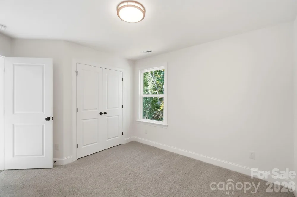 1074 Mountain Crest Drive Kings Mountain, NC 28086