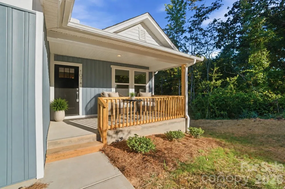 1074 Mountain Crest Drive Kings Mountain, NC 28086