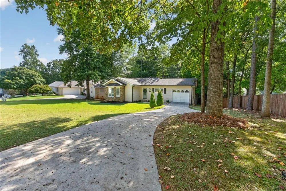 938 Charleston Court Gainesville, GA 30501