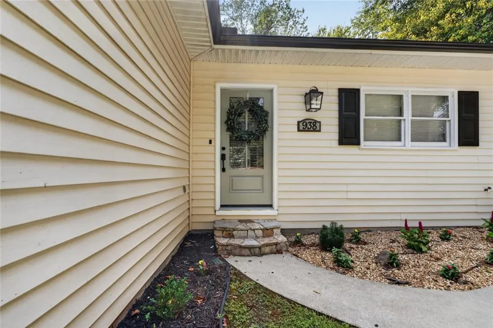 938 Charleston Court Gainesville, GA 30501
