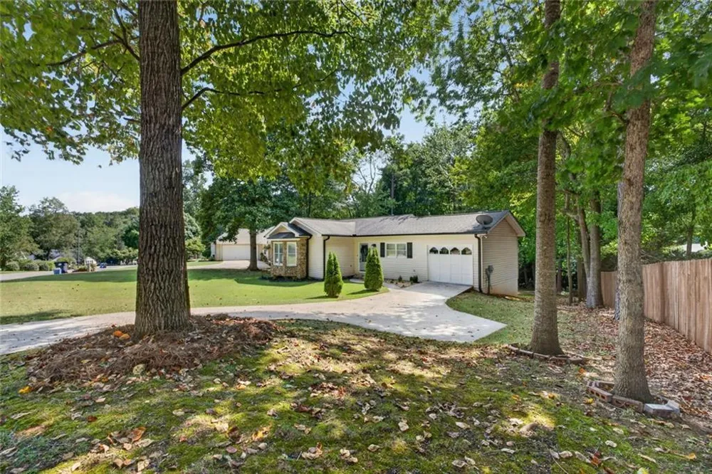 938 Charleston Court Gainesville, GA 30501