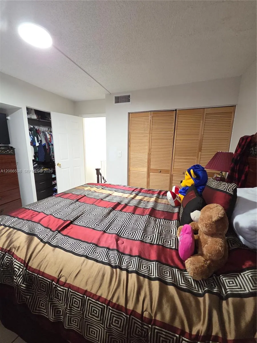 1784 W 56th Ter #401 Hialeah, FL 33012