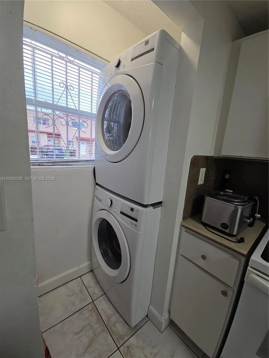 1784 W 56th Ter #401 Hialeah, FL 33012