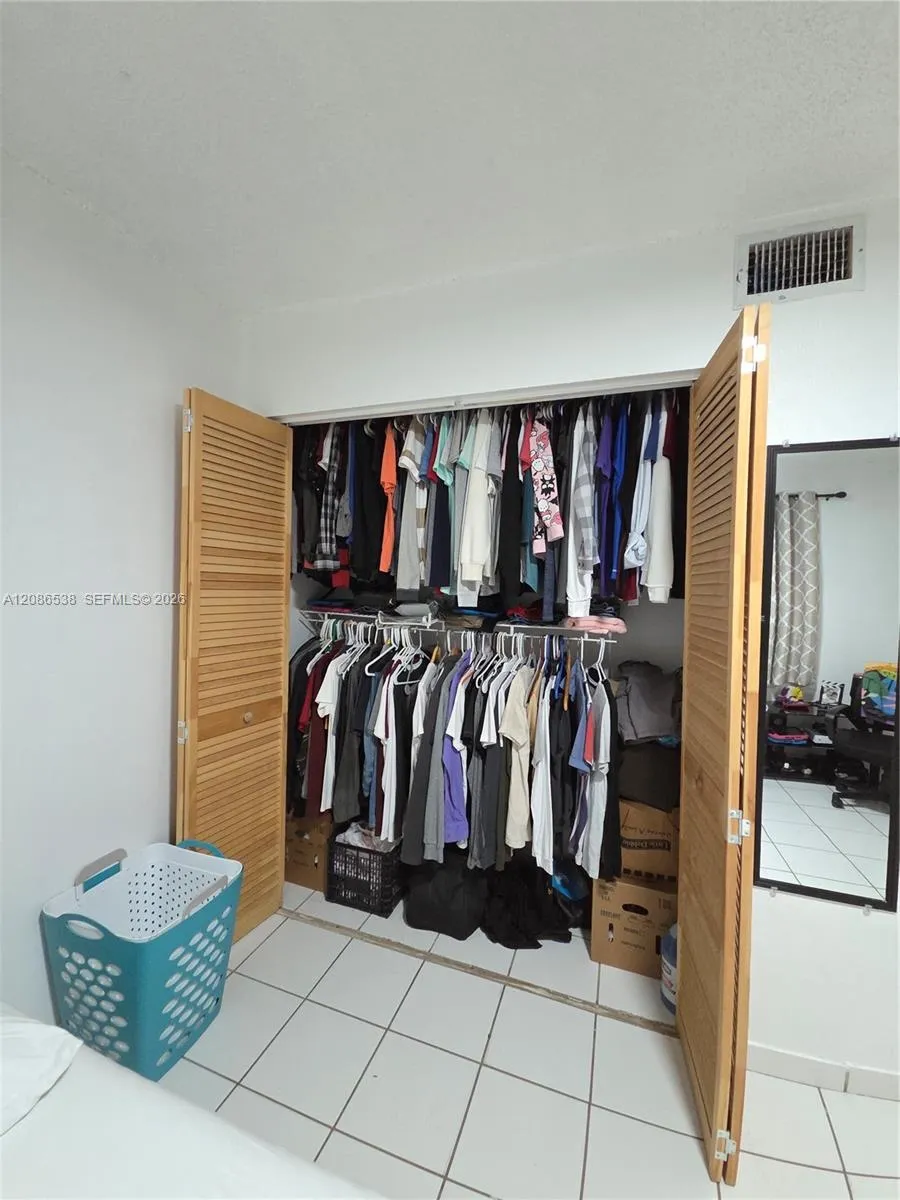 1784 W 56th Ter #401 Hialeah, FL 33012