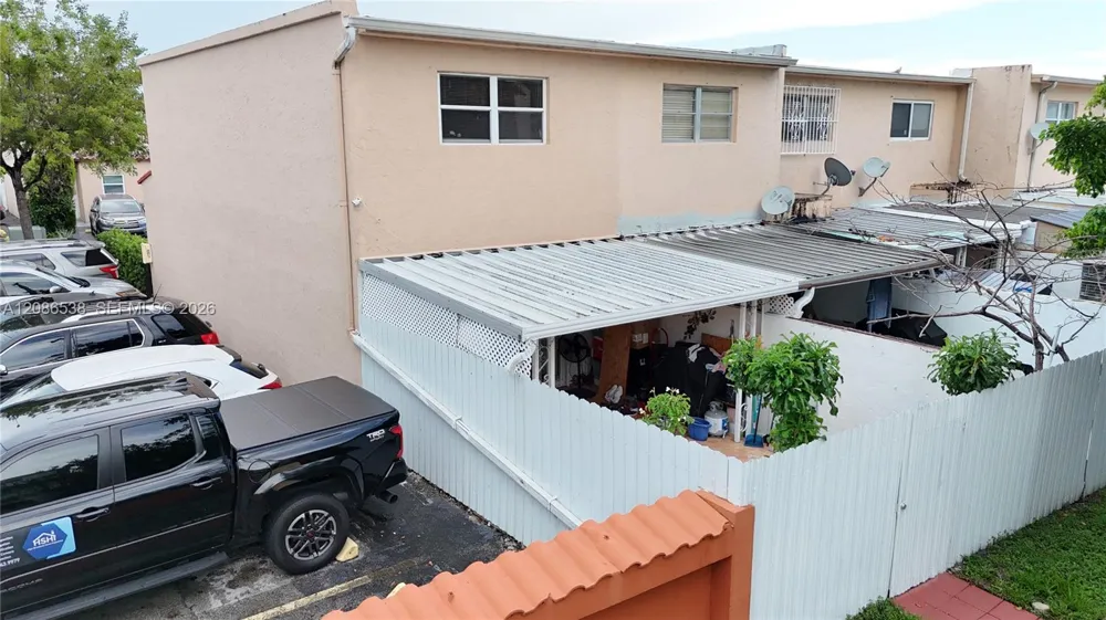 1784 W 56th Ter #401 Hialeah, FL 33012