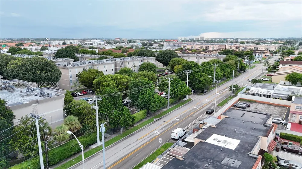 1784 W 56th Ter #401 Hialeah, FL 33012