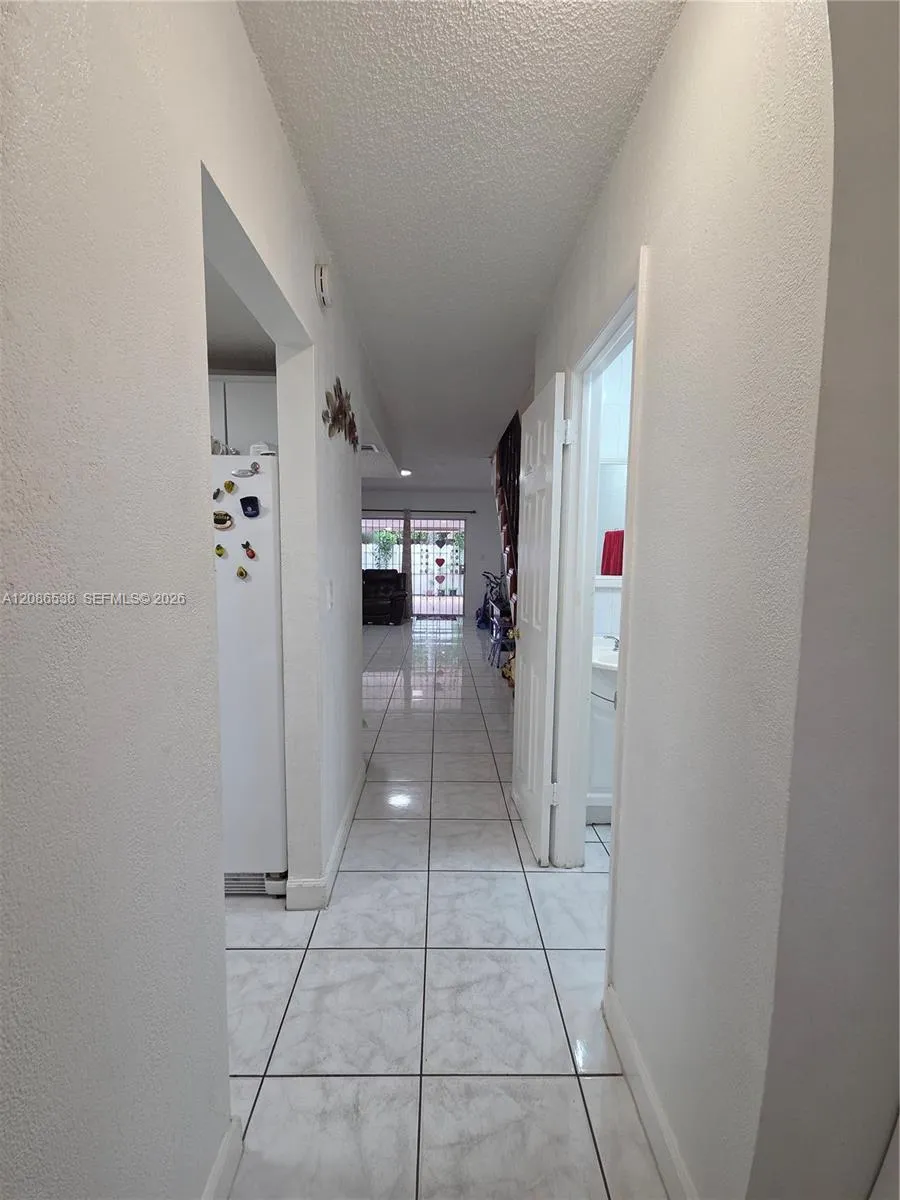 1784 W 56th Ter #401 Hialeah, FL 33012
