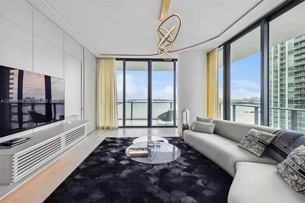 480 NE 31st St #3501 Miami, FL 33137