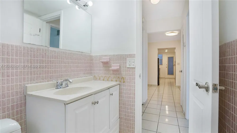 1340 Lincoln Rd #404 Miami Beach, FL 33139