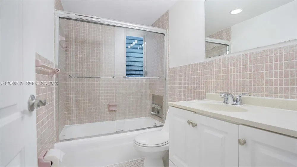 1340 Lincoln Rd #404 Miami Beach, FL 33139