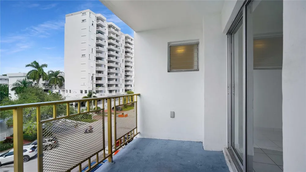 1340 Lincoln Rd #404 Miami Beach, FL 33139
