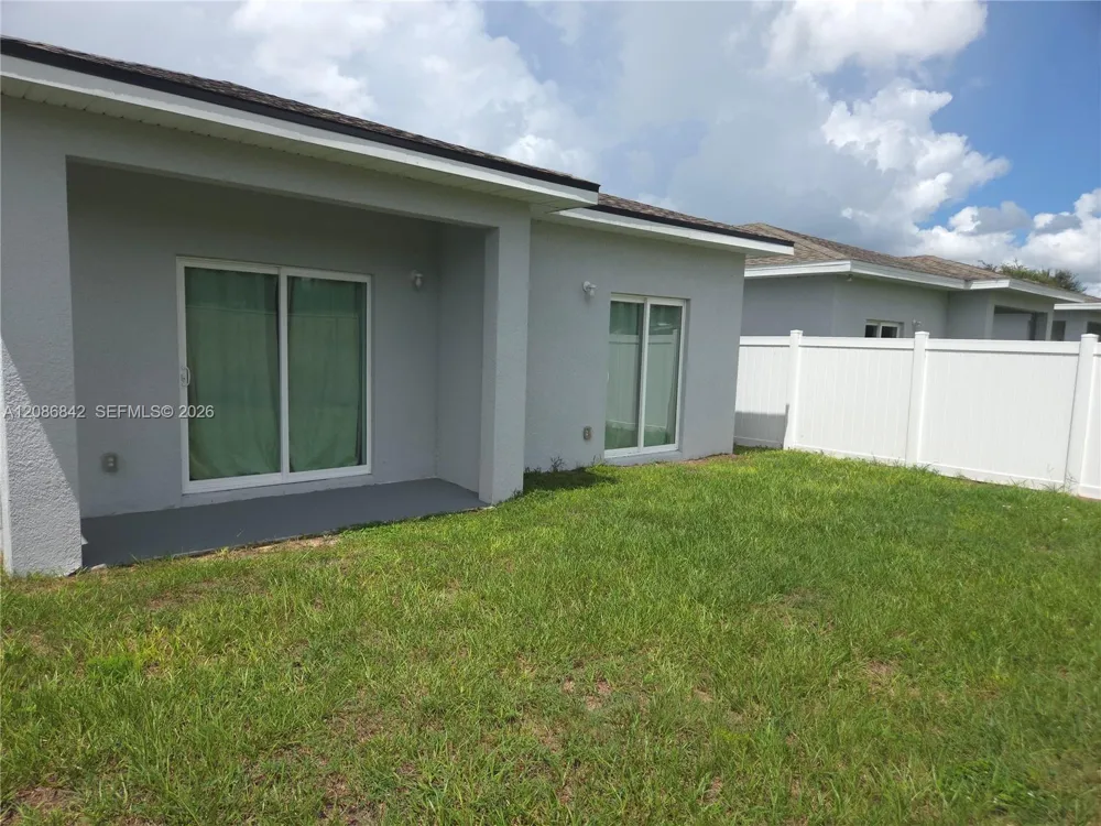 1498 Las Villa BL Other City - In The State Of Florida, FL 33870