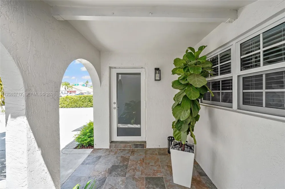125 SW 116th Ct Sweetwater, FL 33174