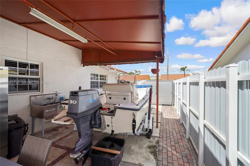 125 SW 116th Ct Sweetwater, FL 33174