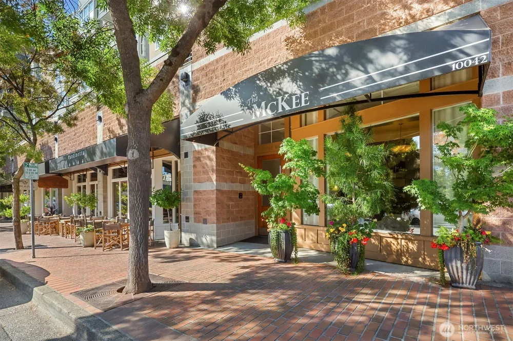 10042 Main Street #505 Bellevue, WA 98004