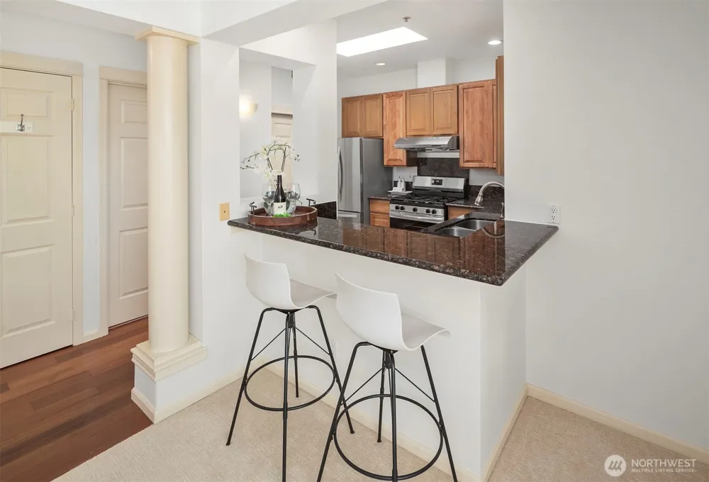 10042 Main Street #505 Bellevue, WA 98004