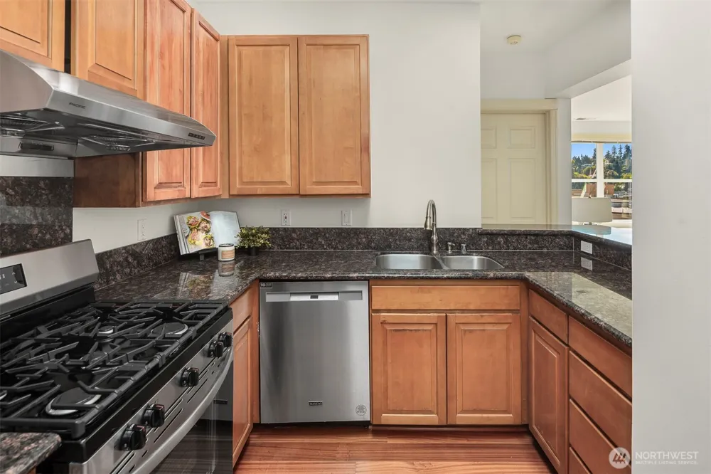 10042 Main Street #505 Bellevue, WA 98004