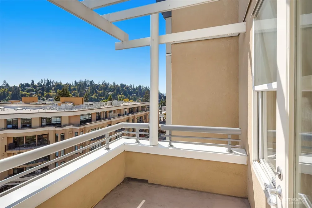 10042 Main Street #505 Bellevue, WA 98004