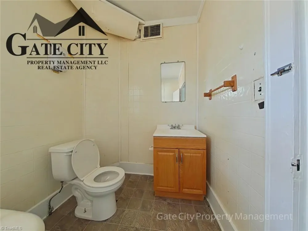 224 Dunleith Avenue Winston-Salem, NC 27101