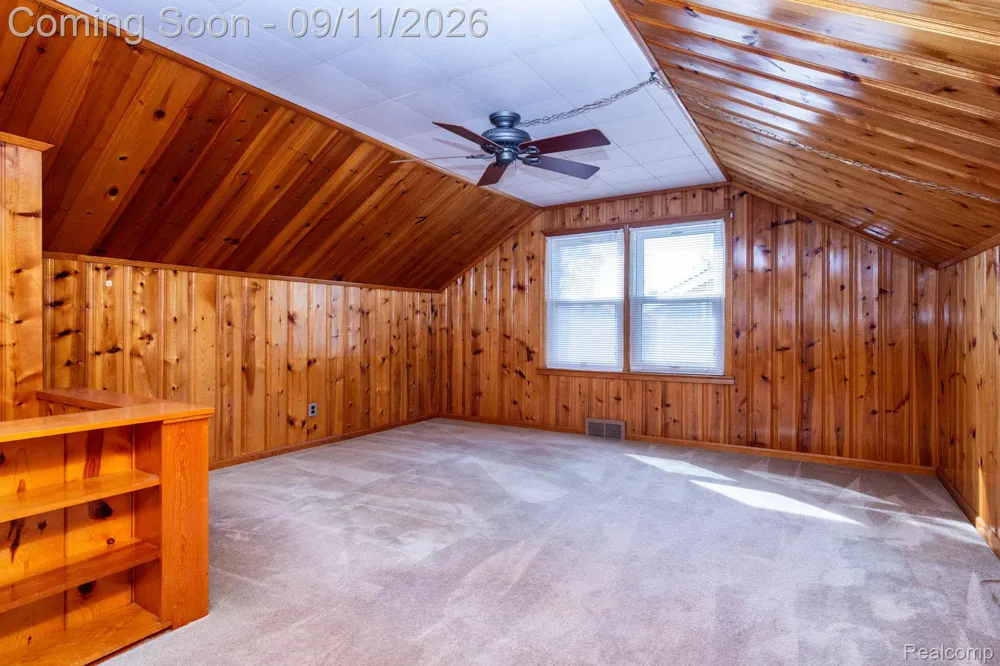 7671 Robinson Avenue Allen Park City, MI 48101