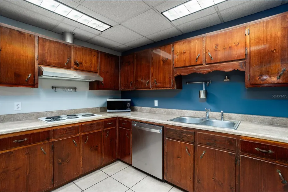 2006 NW 40TH TERRACE Gainesville, FL 32605