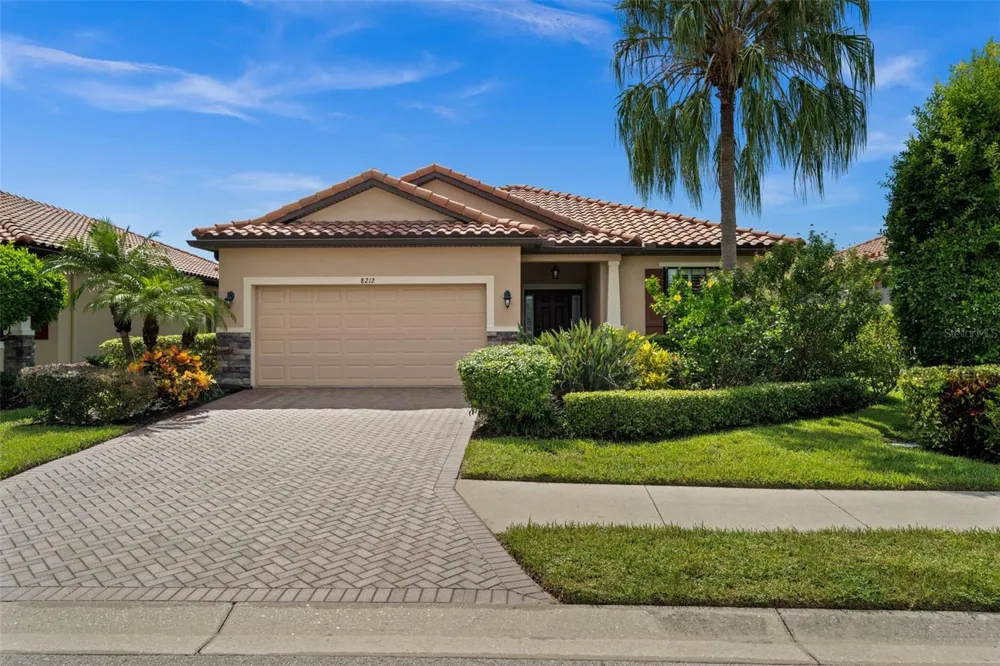8212 36TH STREET E Sarasota, FL 34243