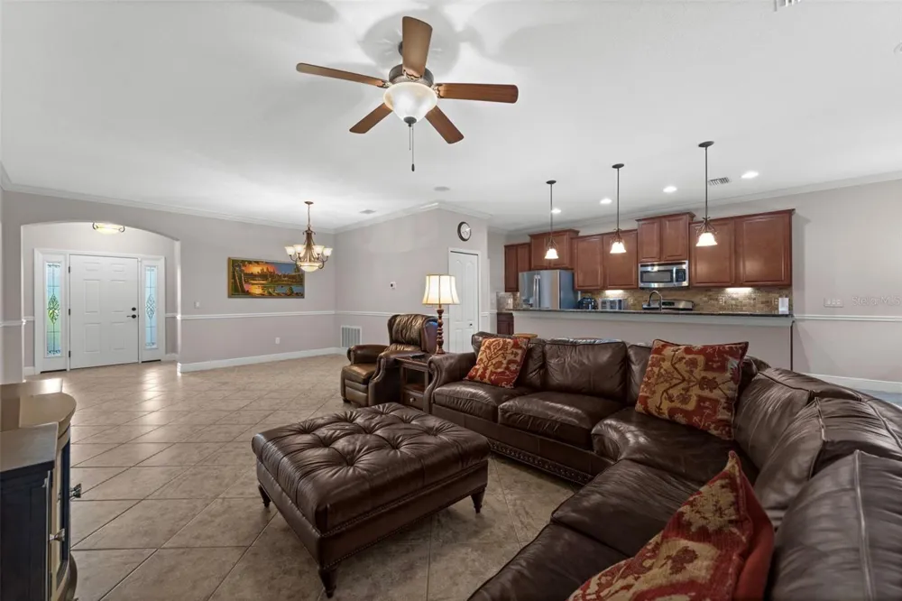 8212 36TH STREET E Sarasota, FL 34243