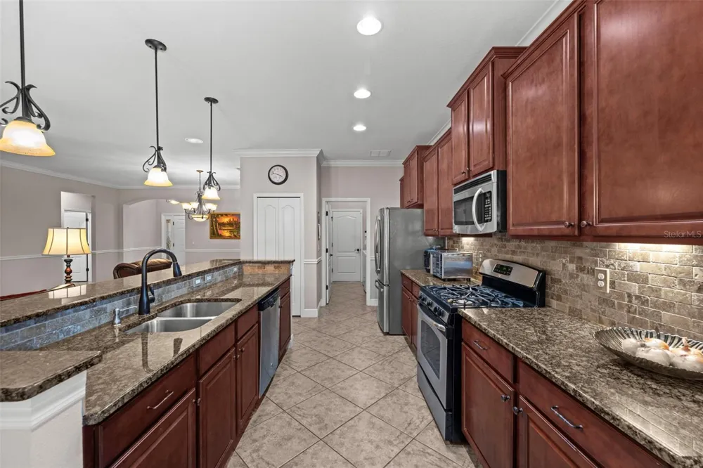 8212 36TH STREET E Sarasota, FL 34243