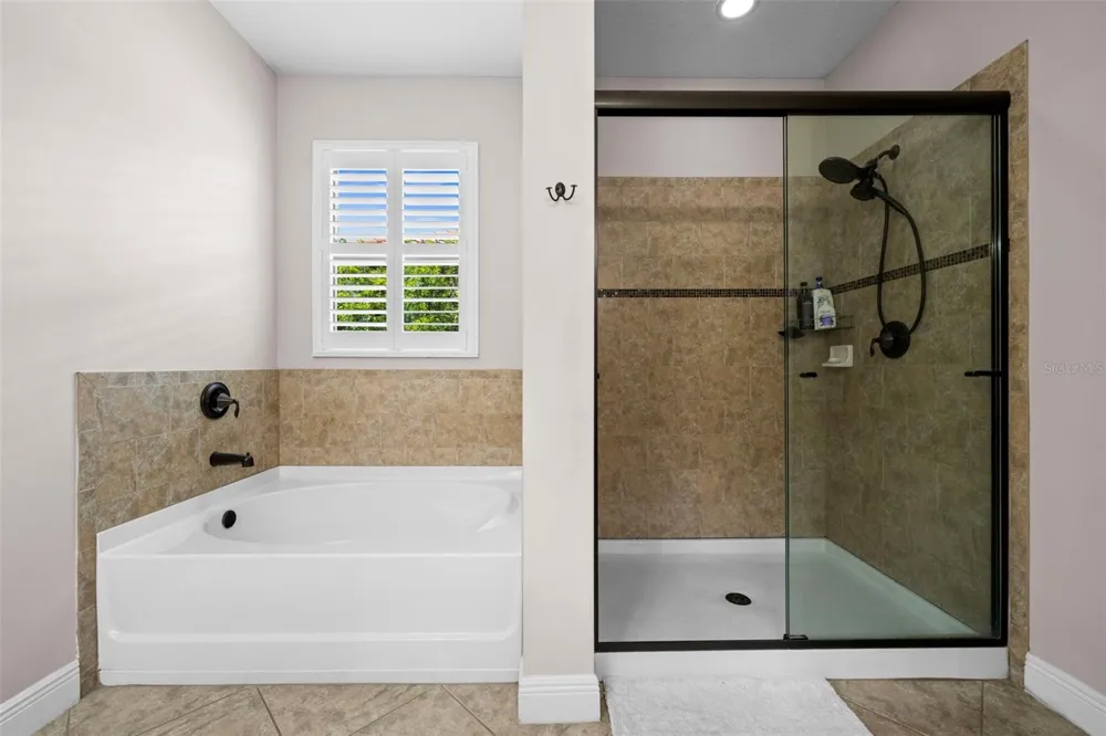 8212 36TH STREET E Sarasota, FL 34243