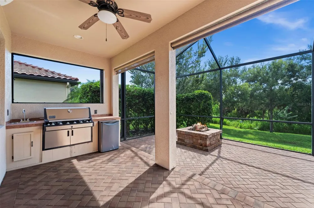 8212 36TH STREET E Sarasota, FL 34243