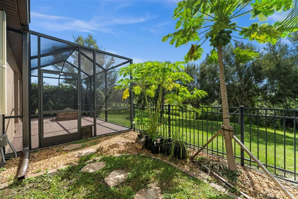 8212 36TH STREET E Sarasota, FL 34243