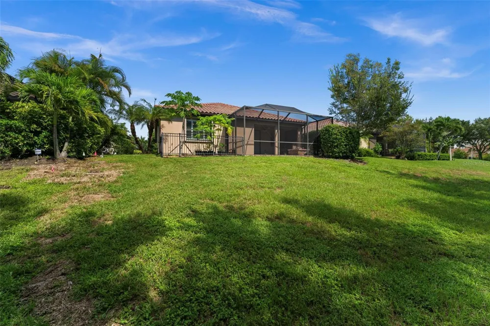 8212 36TH STREET E Sarasota, FL 34243