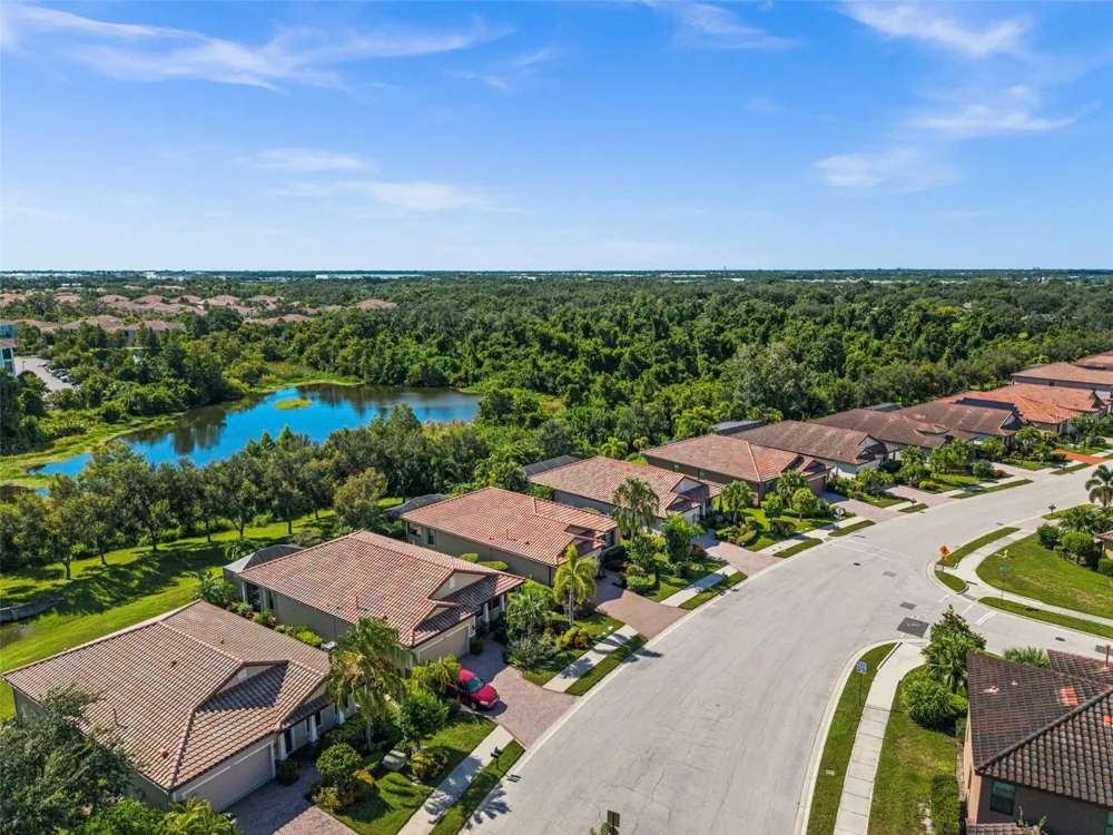 8212 36TH STREET E Sarasota, FL 34243